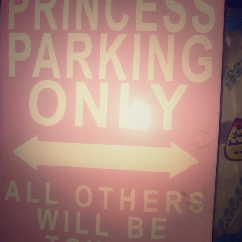 š§”Princess sign - Picture 2 of 2